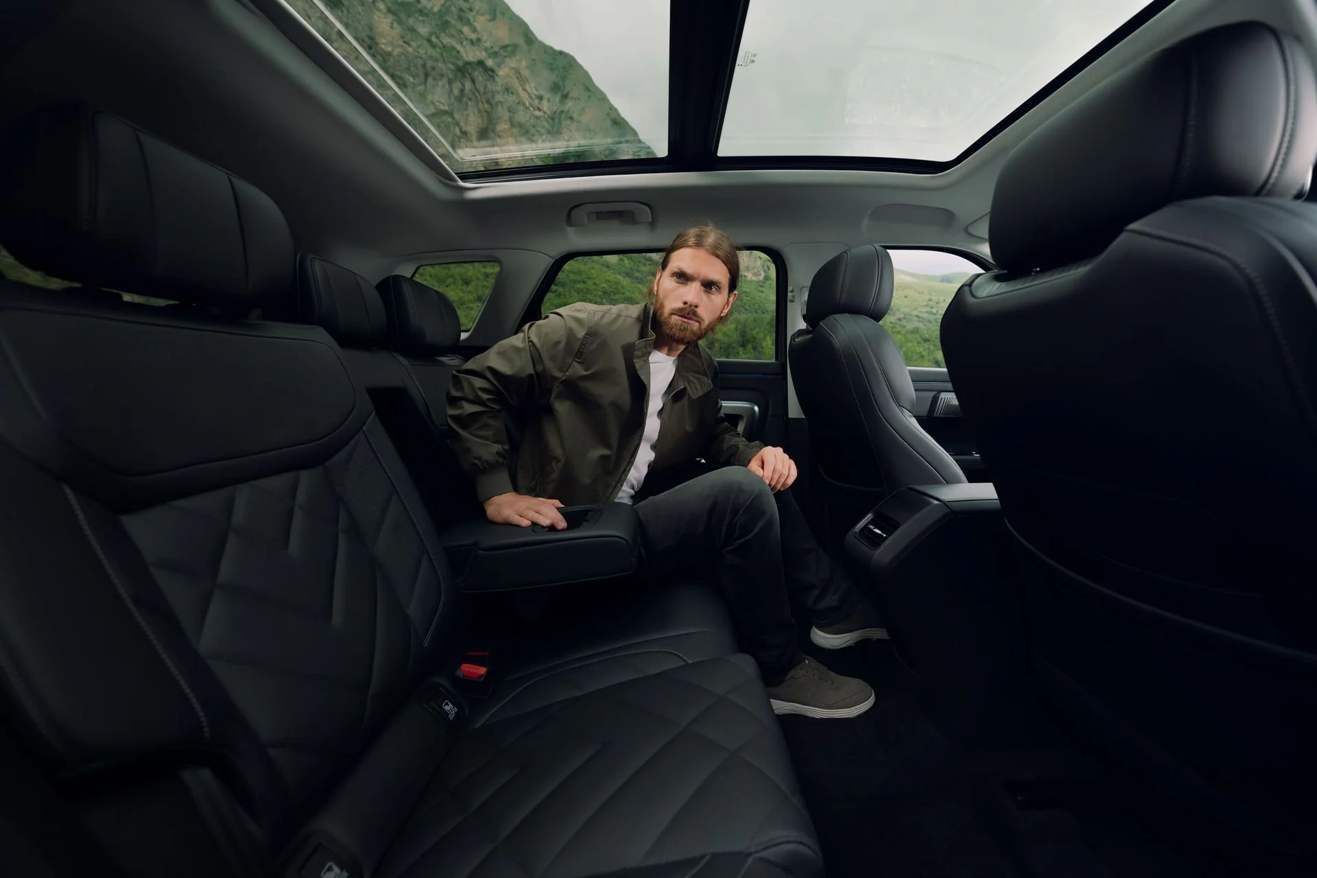 JAECOO J7 panoramic roof
